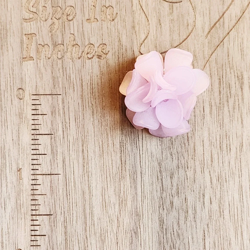 Frosted Lavender Pink Flower Petal Cluster Stud Earrings Floral Pom Pom‎ 1 Inch